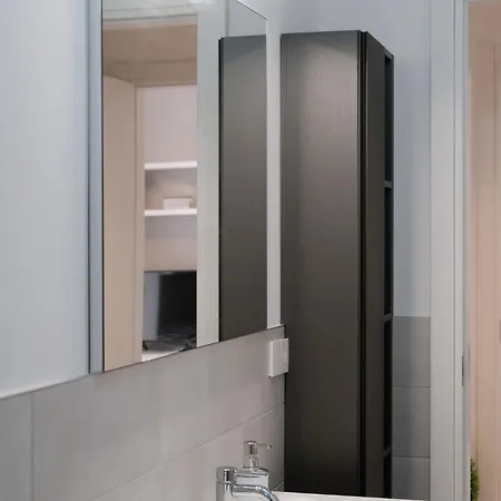 Lakeside Bliss With Free Parking Como