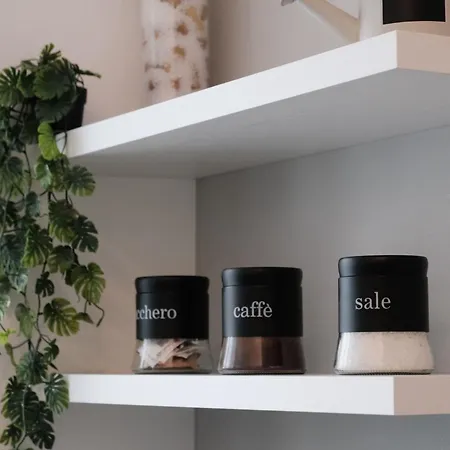 Lakeside Bliss With Free Parking *