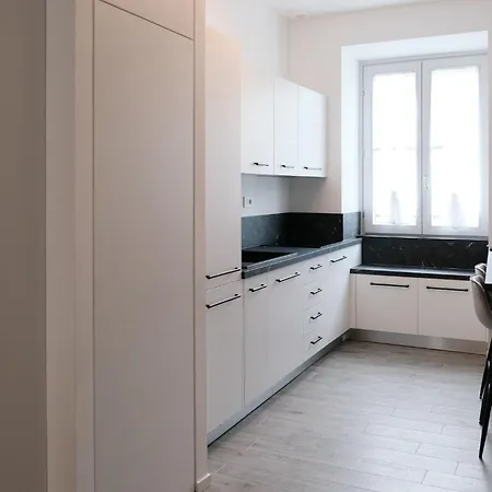 Apartament Lakeside Bliss With Free Parking