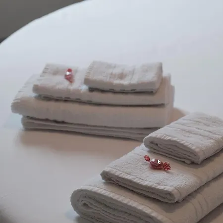 Lakeside Bliss With Free Parking Комо