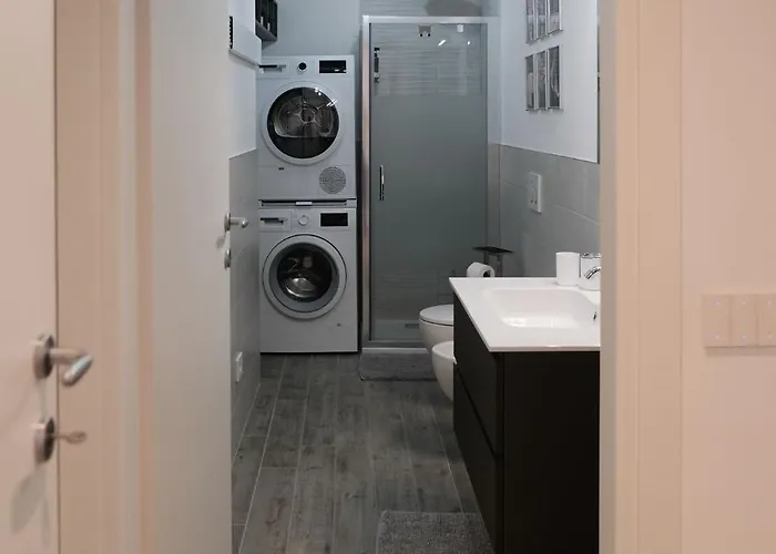 Lakeside Bliss With Free Parking Apartamento Como