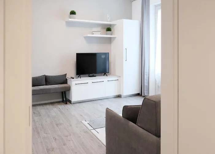 Lakeside Bliss With Free Parking Apartmán *