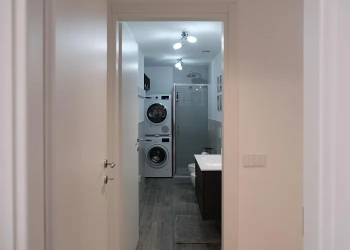 Apartamento Lakeside Bliss With Free Parking *