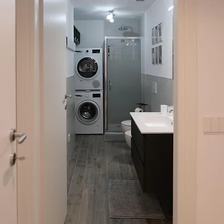 Lakeside Bliss With Free Parking Apartment Como