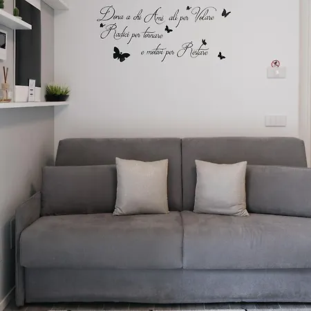 Lakeside Bliss With Free Parking *